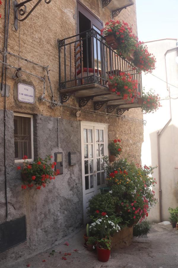 Marianna Hotel Isnello Екстериор снимка